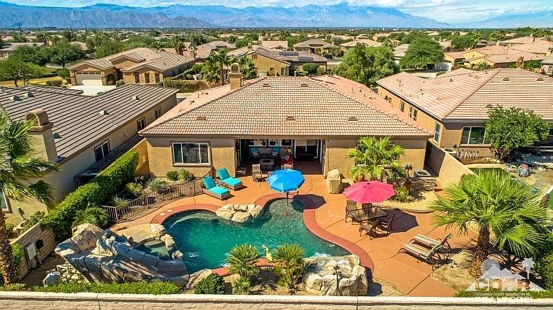 1st image of 43750 Salpare Pl