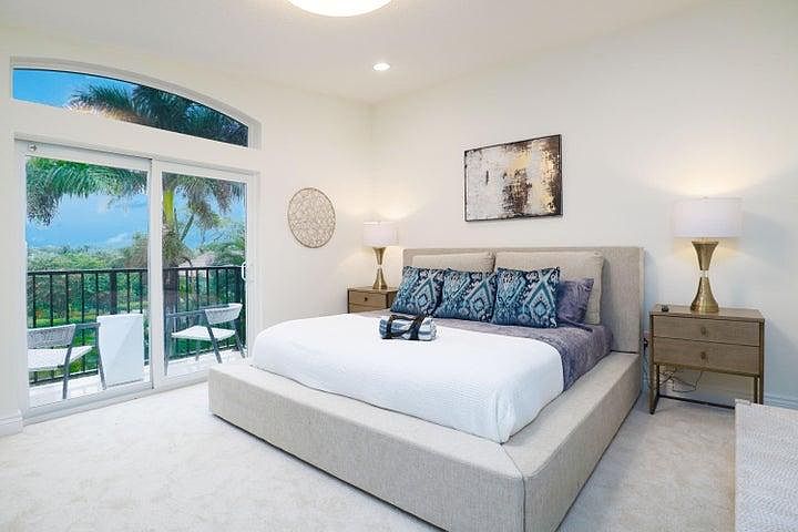 2nd image of 247 S Ocean Blvd #1