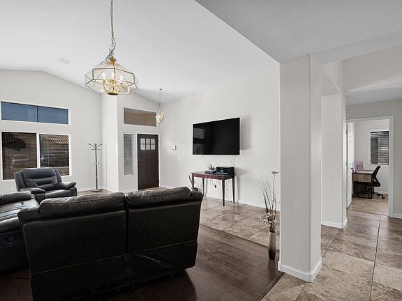 4th image of 10402 W Sunflower Pl