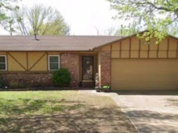 1902 L St SW, Miami, OK 74354
