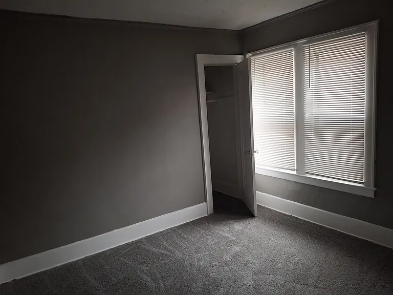 574 W Golden Gate — Photo 13