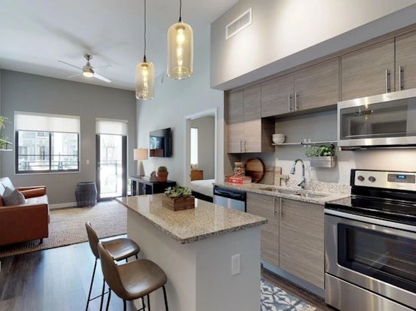 817 SE 2nd Ave APT 709