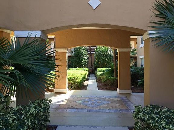 2nd image of 5035 Fairways Cir APT 106