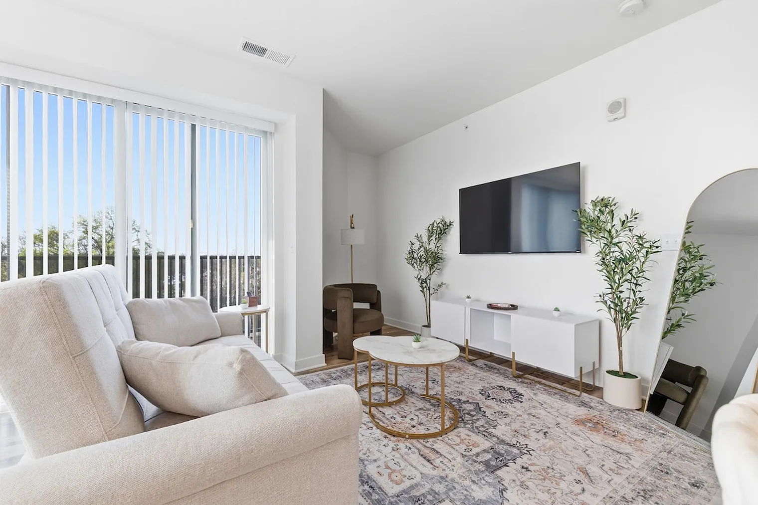 2 bed, 2.0 bath, $3,854 — Photo 2