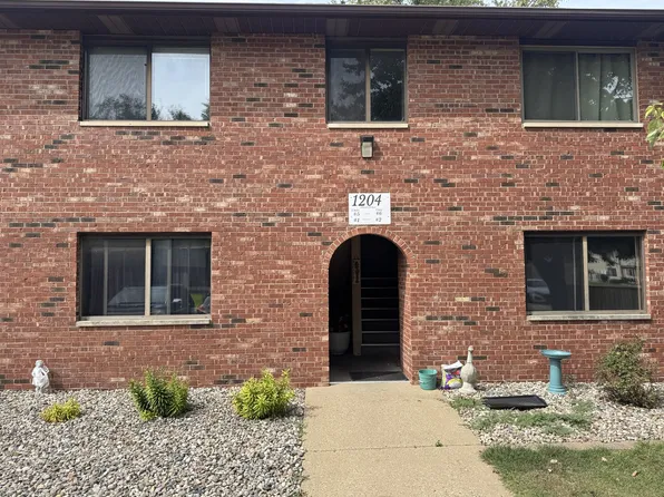1204 Dean Dr #5, Urbana, IL 61801