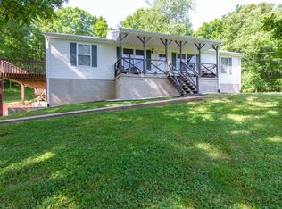 3351 N Hurricane Creek Rd, Mc Ewen, TN 37101