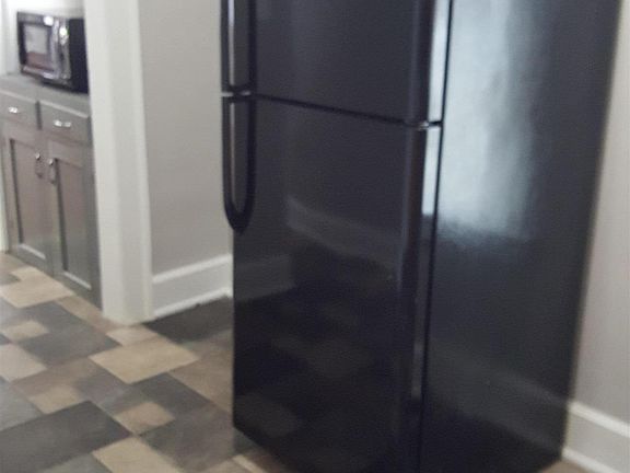 4th image of 2050 Broadway St