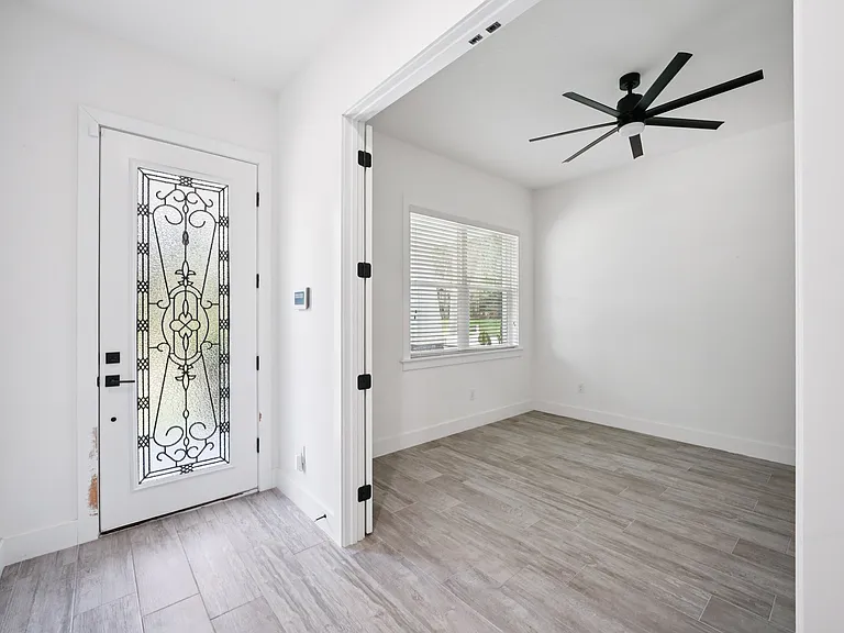 328 W Frierson Ave #1 — Photo 33