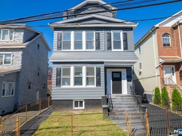 21 Huntington Ter, Newark, NJ 07112