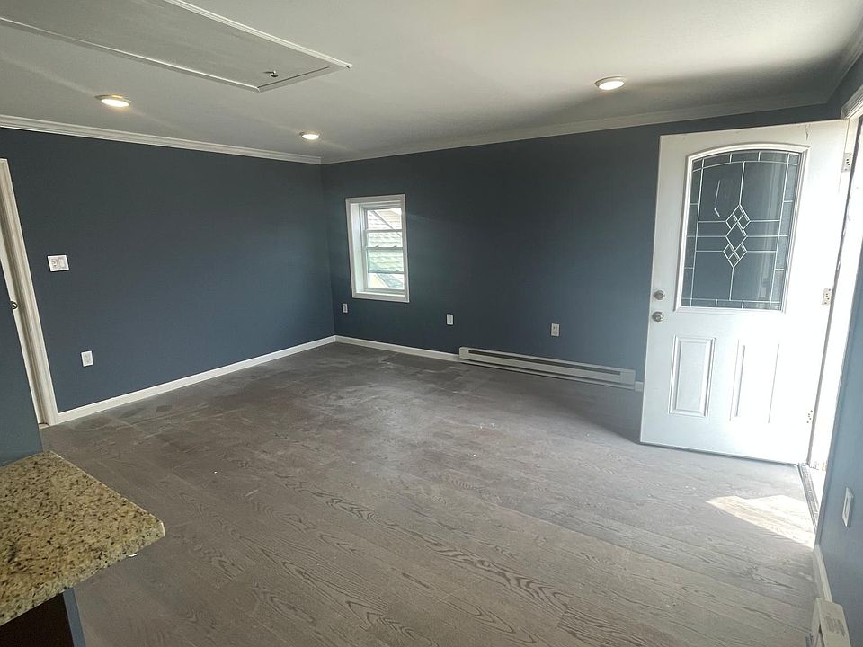 1st image of 439 Guy Lombardo Ave #439
