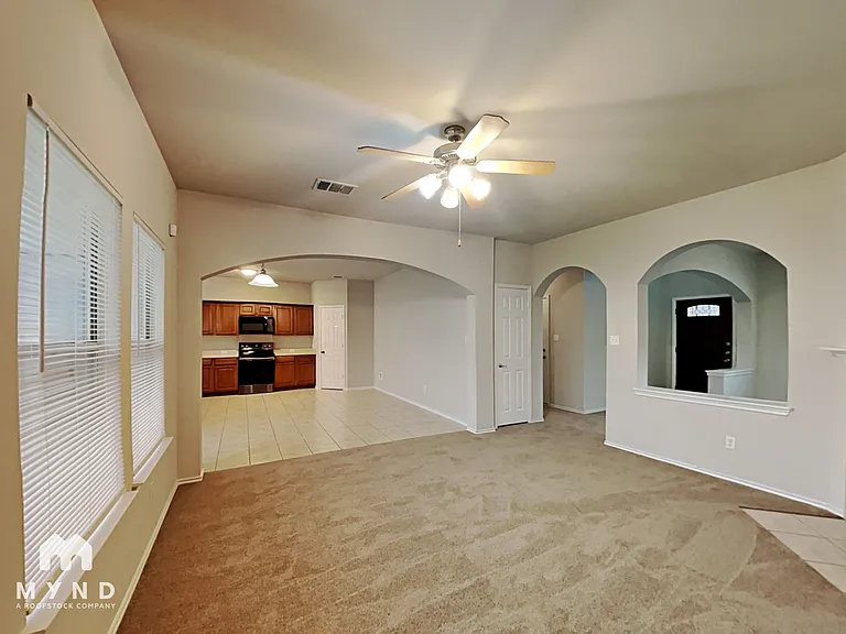 13316 Marie Ln — Photo 2