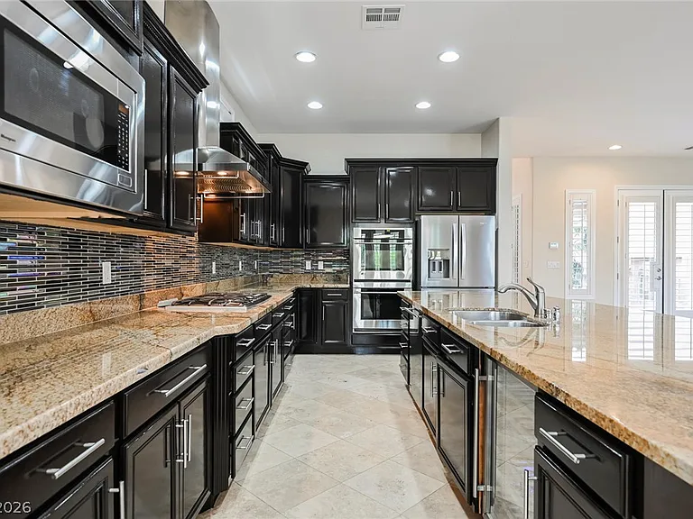 2062 Country Cove Ct — Photo 4