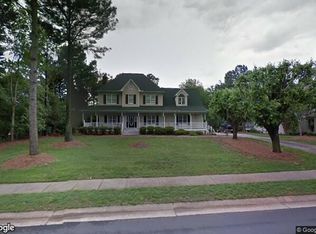 5028 Linksland Dr, Holly Springs, NC 27540