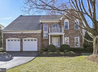 2480 Iron Forge Rd, Herndon, VA 20171