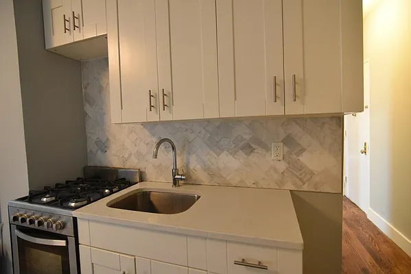 Rented by Zuz Realty | media 15