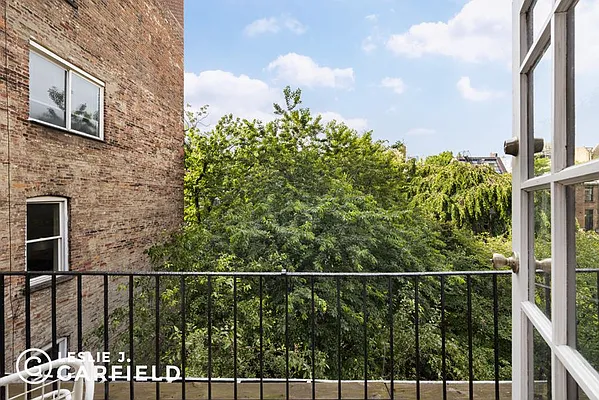 Rented by Leslie J. Garfield | media 9