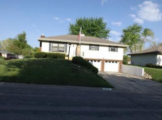 2416 Elephant Trl, Saint Joseph, MO 64506