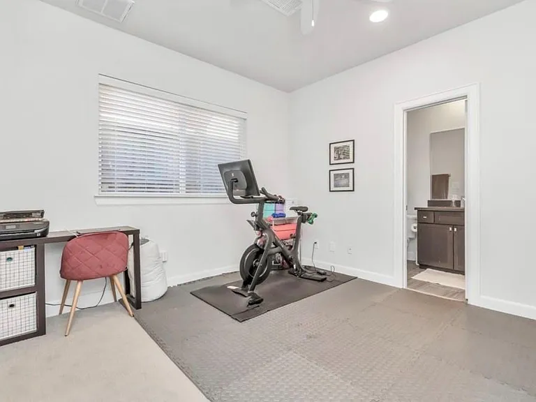 360 Eado Park Cir — Photo 4