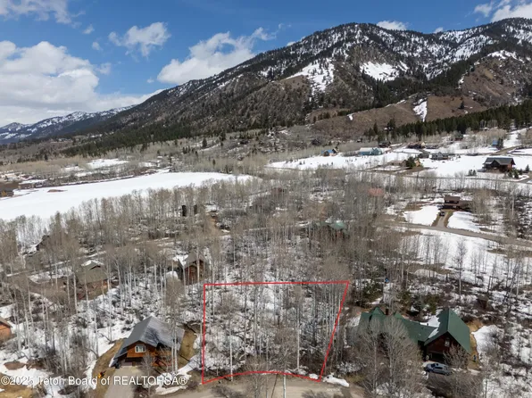 49 Pine Dr, Thayne, WY 83127