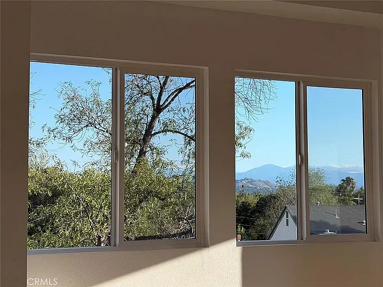 755 Huston Dr — Photo 15