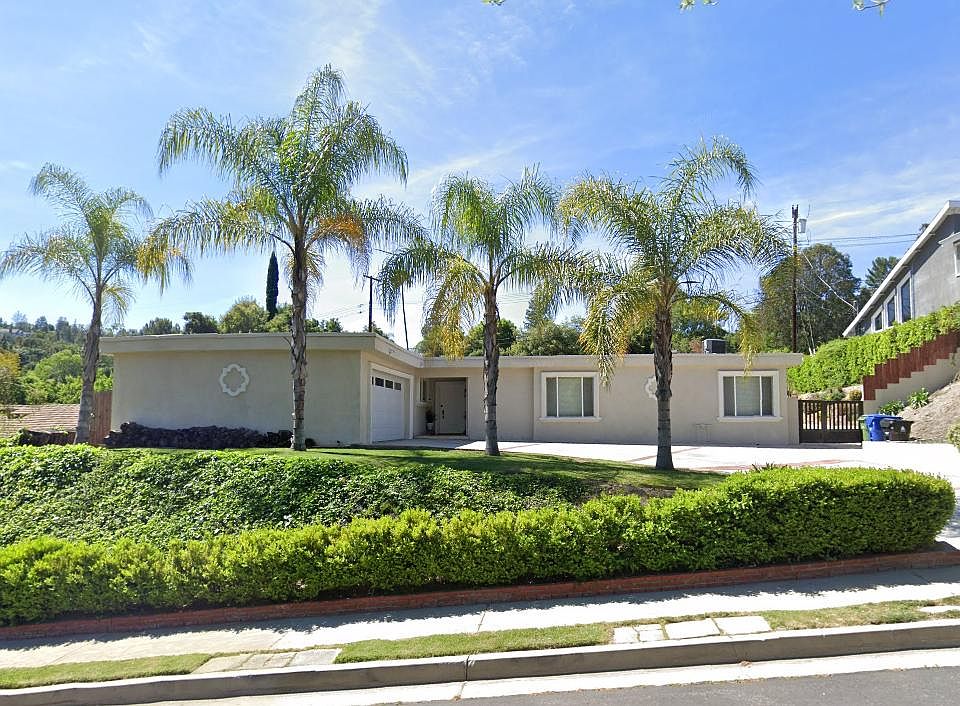 __ Luxury Tarzana Home for Lease _ Pool, Sport Court & Outdoor Entertaining!