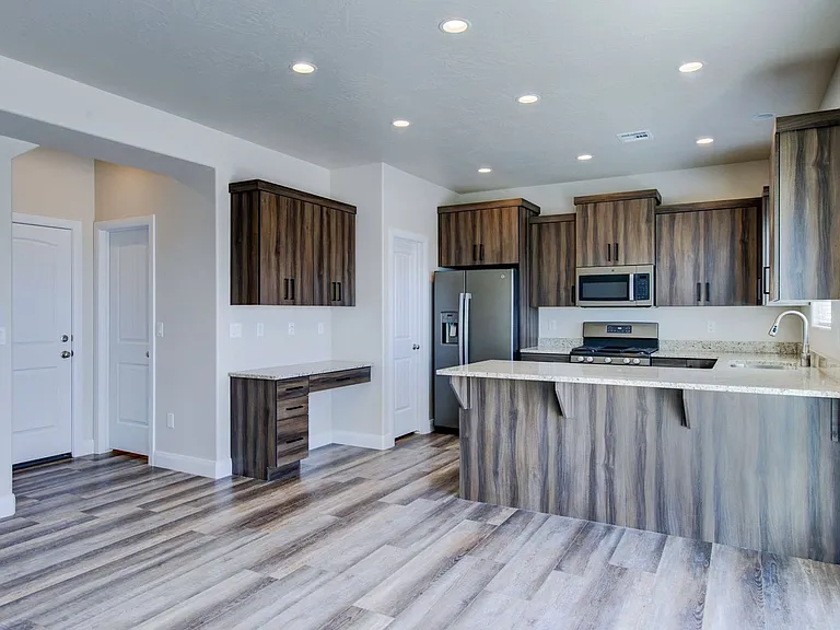 668 E Fiddlers Cove Dr #1 — Photo 6