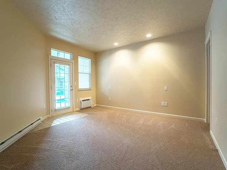 Artisan Apartments — Photo 22