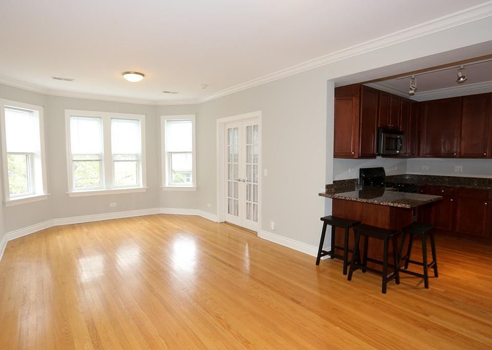 1st image of 4867 N Hermitage Ave #2WT