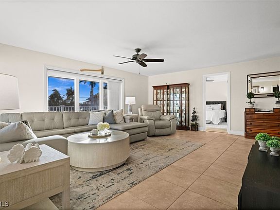 5th image of 3660 San Carlos Dr