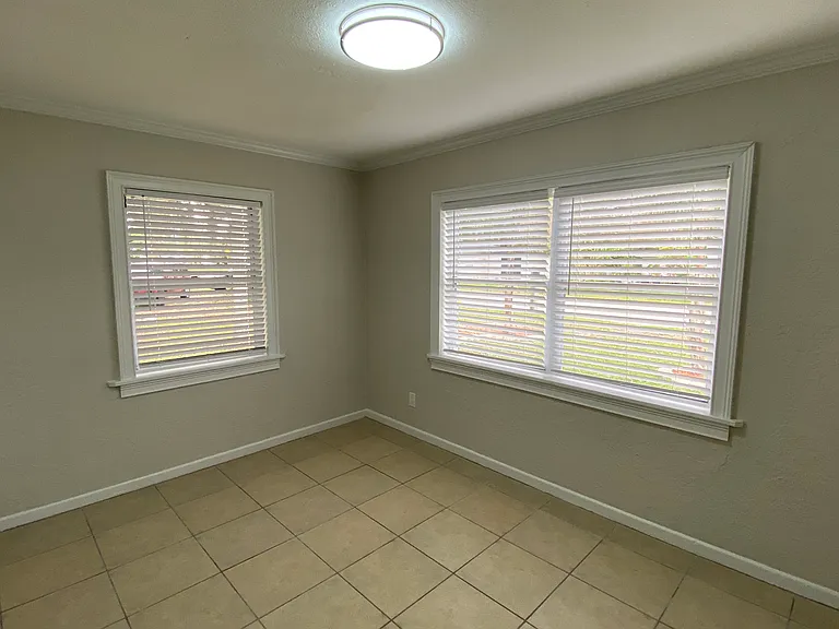 601 Riverview Ave — Photo 15