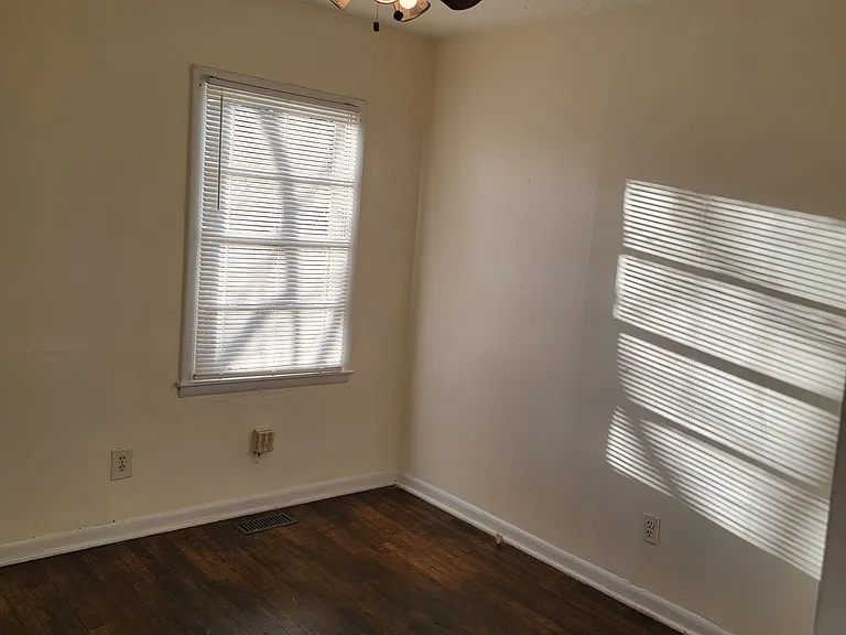 2907 Sylvan Rd — Photo 6