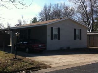 3500 Ursula Dr, Belleville, IL 62226
