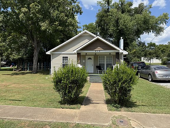 2nd image of 418 Riverview Dr