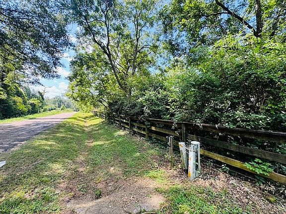 2nd image of 1069 Love Creek Dr