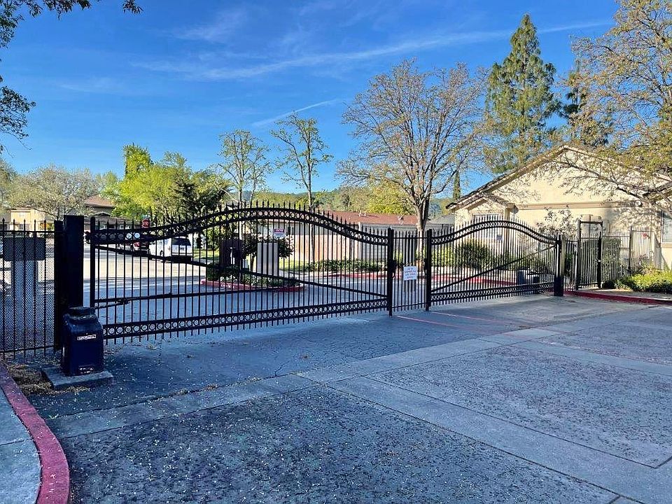 1st image of 2001 Eastwood Dr APT 29