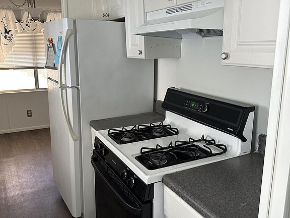 3rd image of 317 W Weisshorn St
