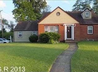 12 Cleveland St, Bergenfield, NJ 07621