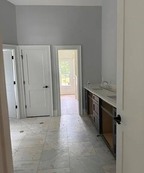 1886 Timothy Dr — Photo 7