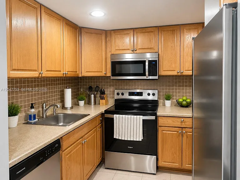 4133 NW 88th Ave #107 — Photo 5