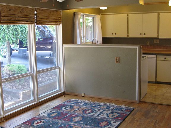 Kitchen and Dinning room