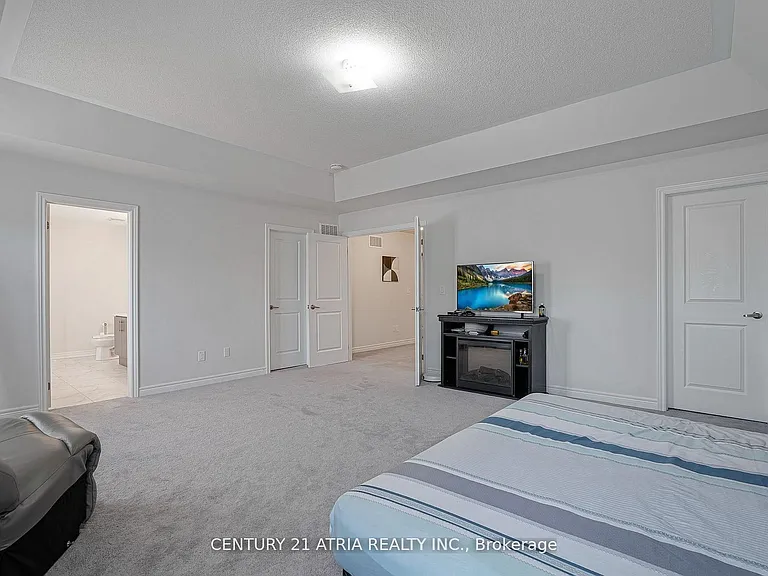1469 Davis Loop — Photo 33