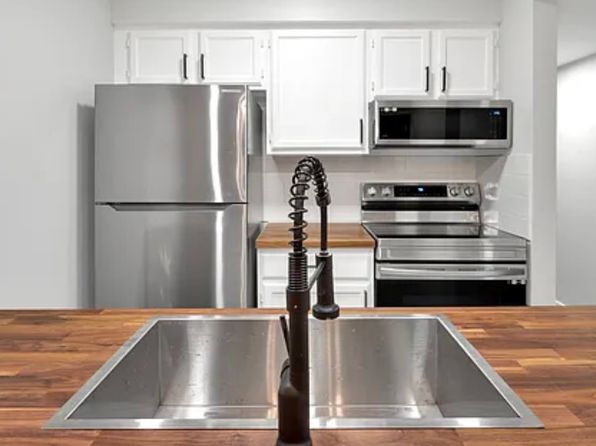 44315 Sunnyside Dr #44327-101