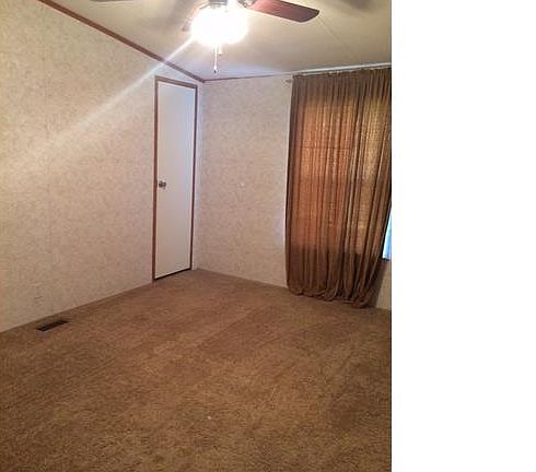 3rd image of 1409 Carbon Ave