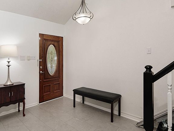 2nd image of 3 Fiddlers Cove Pl