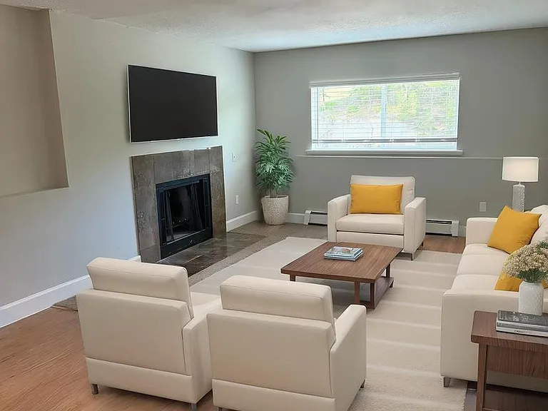 Cottonwood Creek Apartments — Photo 18