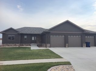 310 23rd Ave NW, Watertown, SD 57201