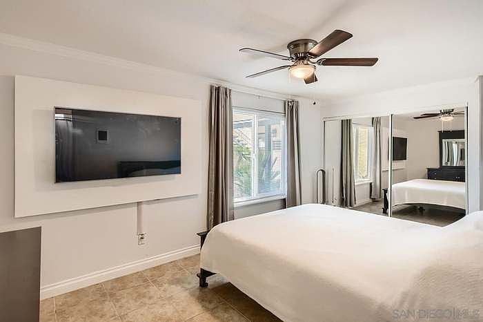1st image of 732 E Lexington Ave E #14