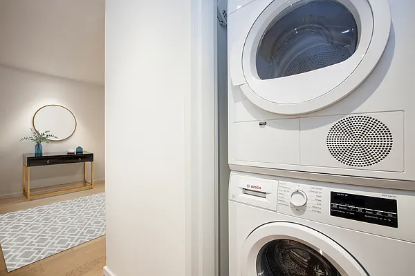 Rented by Vector New York, LLC | media 7