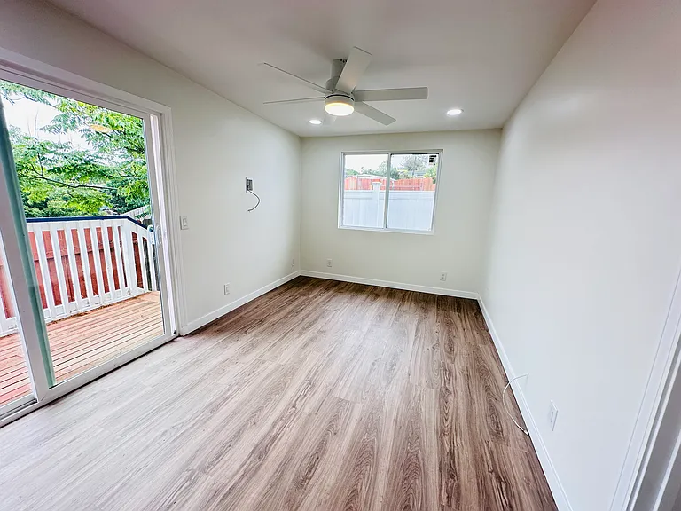 255 D St — Photo 5