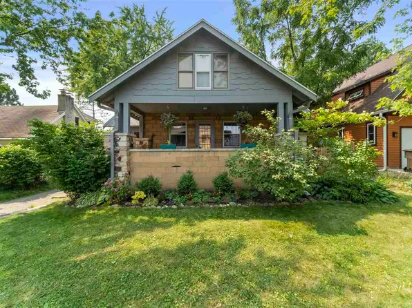 2913 Harvey St, Madison, WI 53705